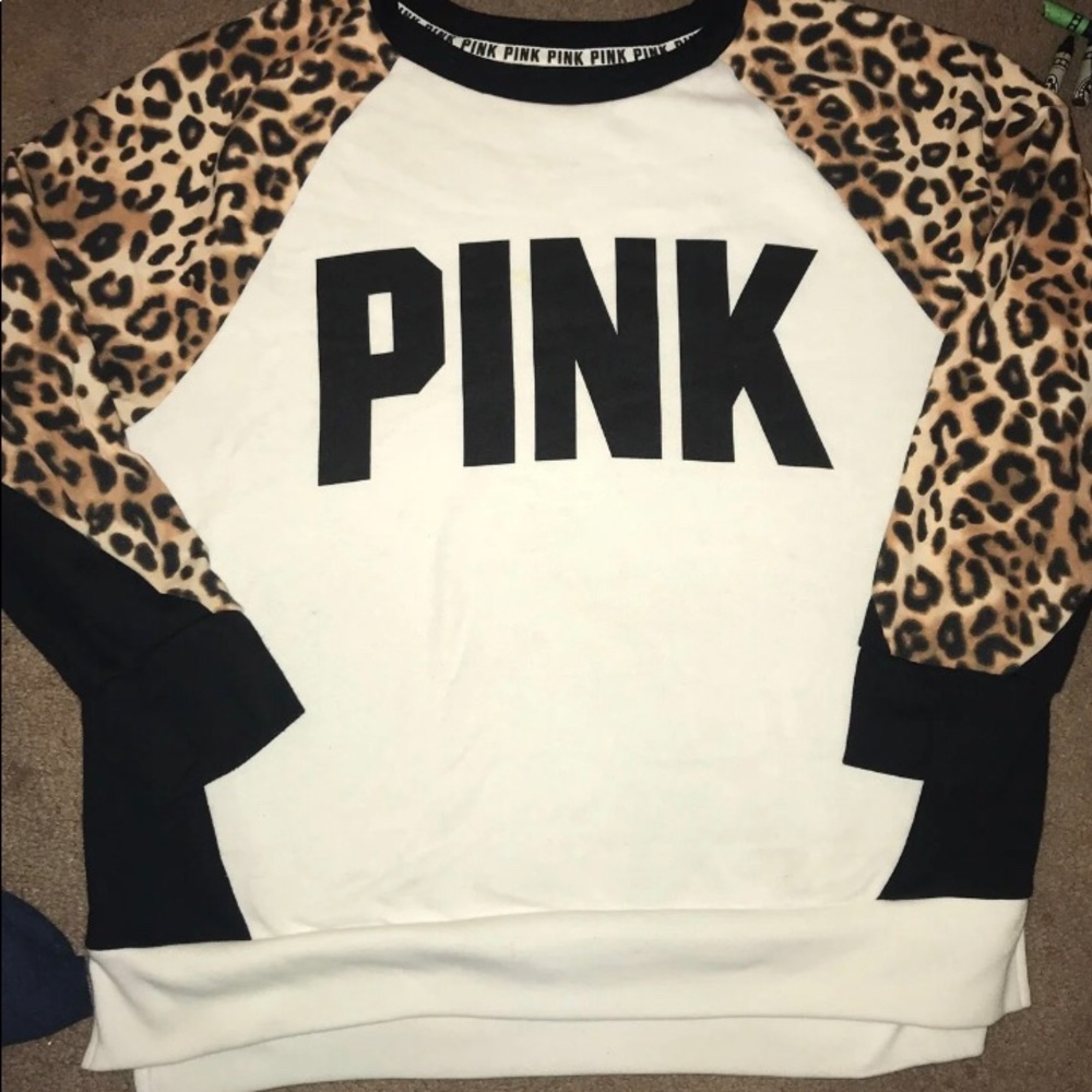 VS PINK CHEETAH CREW